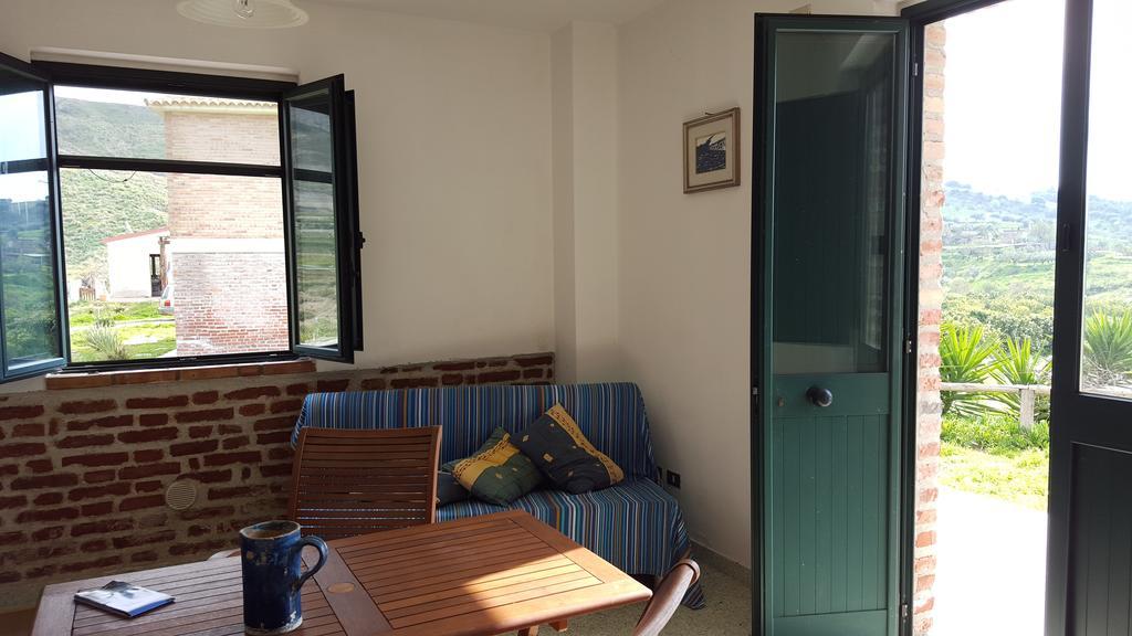 Rio Rosa Villa Bova Marina Bagian luar foto